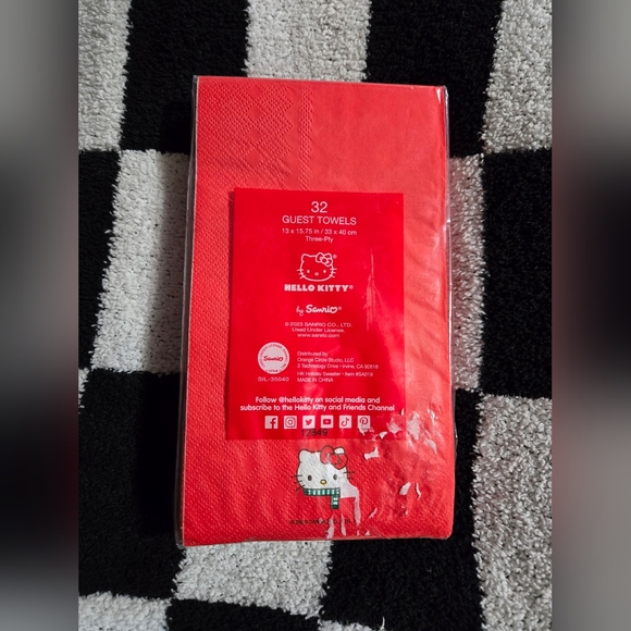 Hello Kitty 32 pack holiday Christmas Xmas napkins 2023 - Picture 2 of 2